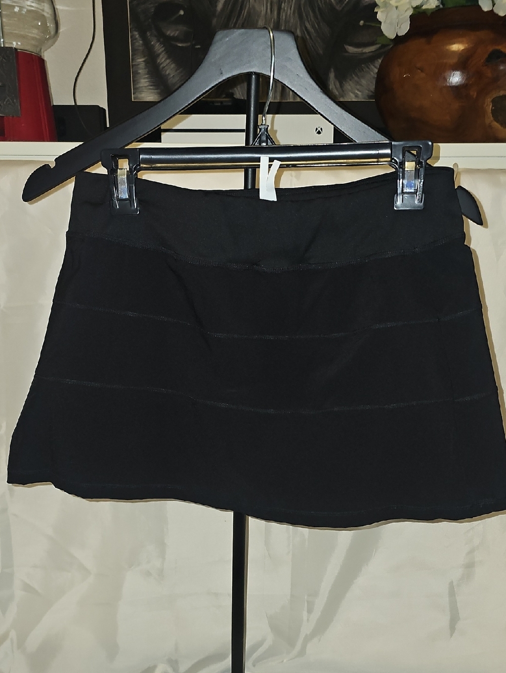 Lululemon Pace Rival Mid-Rise Skirt in black Size 8